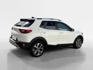 Kia Stonic 1.0 T-GDi MHEV GT-PlusLine | Navi | Clima | Camera | Schuif-/Kanteldak | Dodehoekdetectie | Stoel-/Stuurverwarming | LED-Koplampen | Carplay | LM Velgen