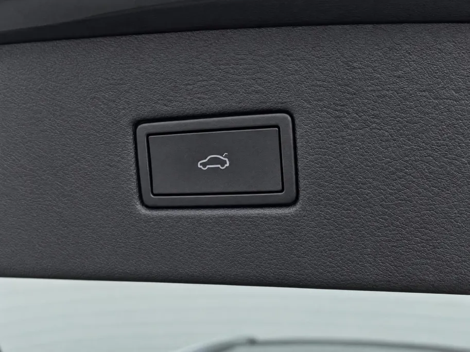 Volkswagen Tiguan 1.5TSI/150PK Life Business · Navigatie · Stoelverwarming · Apple/Android Car Play · Camera + Parkeersensoren · Garantie t/m 15-02-2027 of 100000km.