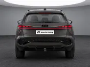 Audi Q3 e-hybrid S edition 272 PK · Trekhaak elek. wegklapbaar · Tech plus · Glazen panoramadak