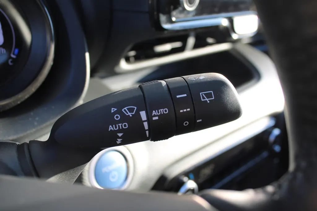 Mazda 2 Hybrid 1.5 Select | Airco | Navi | Cruise | PDC | Head-up display | Camera |