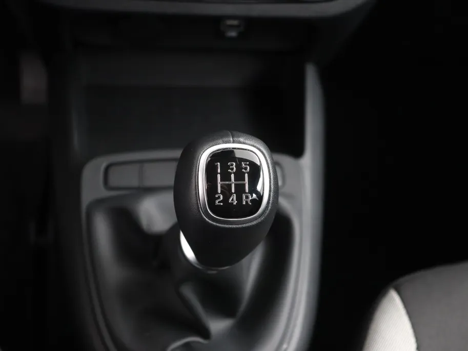 Hyundai i10 1.0 Comfort | Carplay | Airco | Cruise | NU Rijklaarprijs! Incl.12 Maanden, APK, Onderhoudsbeurt etc! Premiumpakket gratis!
