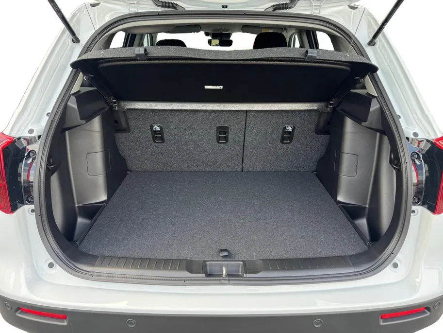 Suzuki Vitara 1.4 Boosterjet Smart Hybrid Select | Cruise/ Climate Control | Stoelverwarming | Camera | Navigatie | Demo Deal |