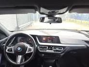 BMW 1 Serie 118i Business Edition M-exterieur pakket | Digitaal cockpit | Navigatie | Cruise | Climate | M-bekleding | M-stuur | Apple Carplay/Android Auto