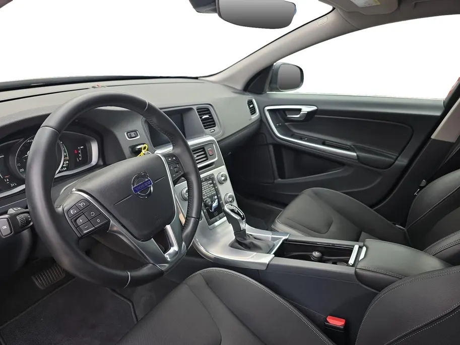 Volvo S60 1.5 T2 Kinetic | Automaat | Stoelverwarming | Navigatie | Climate Control | Goed onderhouden! | 12 maanden garantie! |