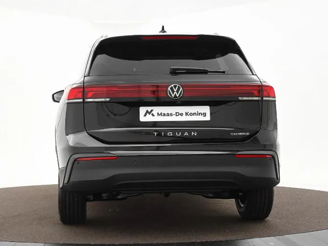 Volkswagen Tiguan Limited Edition 1.5 eHybrid 204 PK 6 versn. DSG · Trekhaak inklapbaar, met elektrische ontgrendeling, incl. aanhangermanoeuvreerhulp Trailer Assist ·