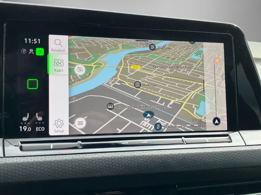 Volkswagen Golf 1.4 eHybrid 245pk GTE · Navigatie · Camera + Parkeersensoren · Stoel- & stuurverwarming · Apple/Android Car Play · Trekhaak ·