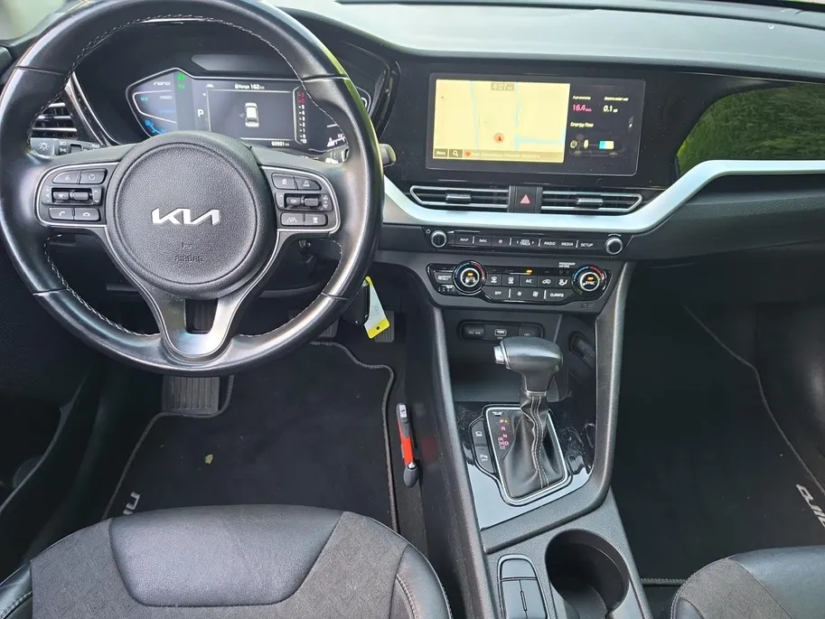Kia Niro 1.6 GDi Hybrid DynamicLine | Navigatie | Parkeersensoren | Climate control | Trekhaak