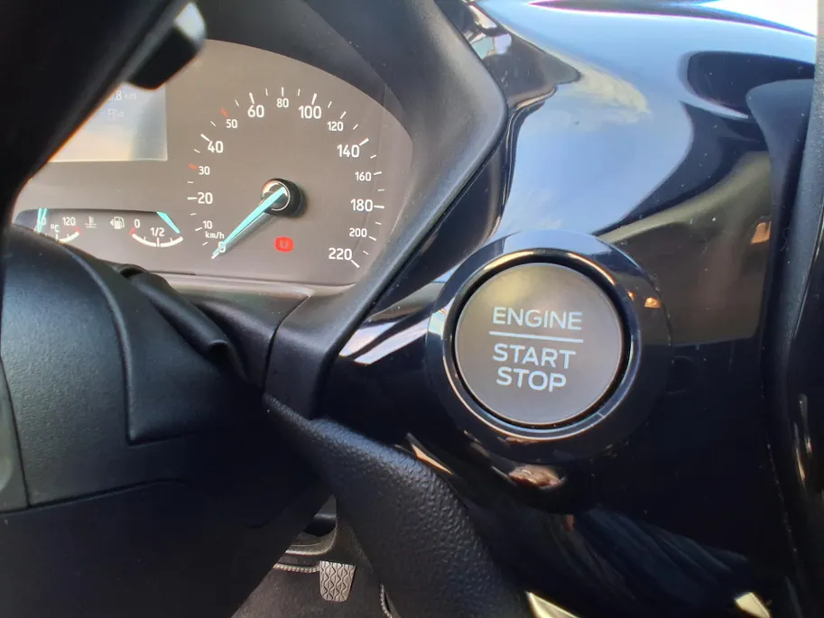 Ford Fiesta 1.0 EcoBoost Hybrid Titanium WINTERPAKKET.