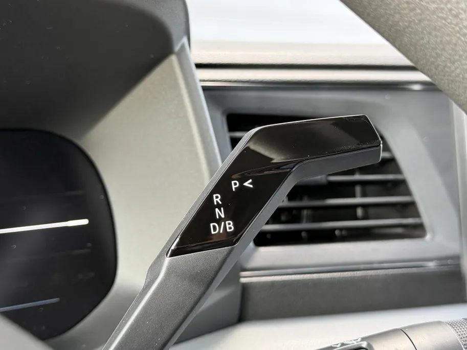Renault Master E-Tech T35 L2H2 Advance Long Range 87 kWh Automaat | DEMO | Trekhaak | RVS Side & Backbar | Laadruimte Betimmering | Navi | Camera | Apple CarPlay/Android Auto | Full LED | Climate Control | Parkeersensoren |