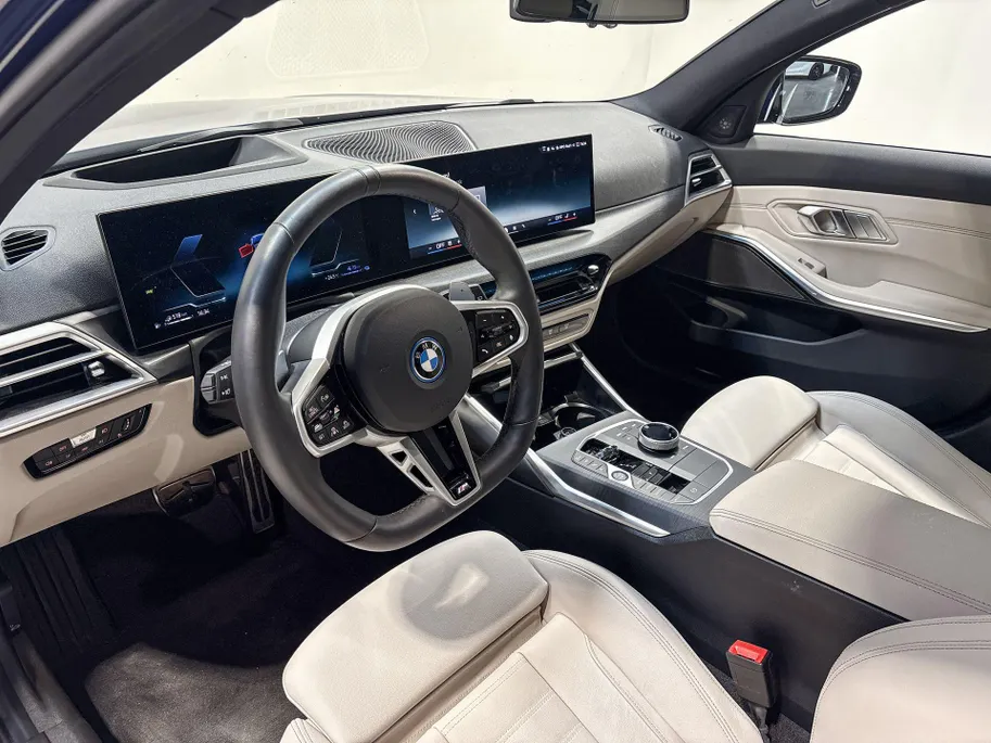 BMW 3 Serie Touring 330e Innovation Pack M Sport Edition