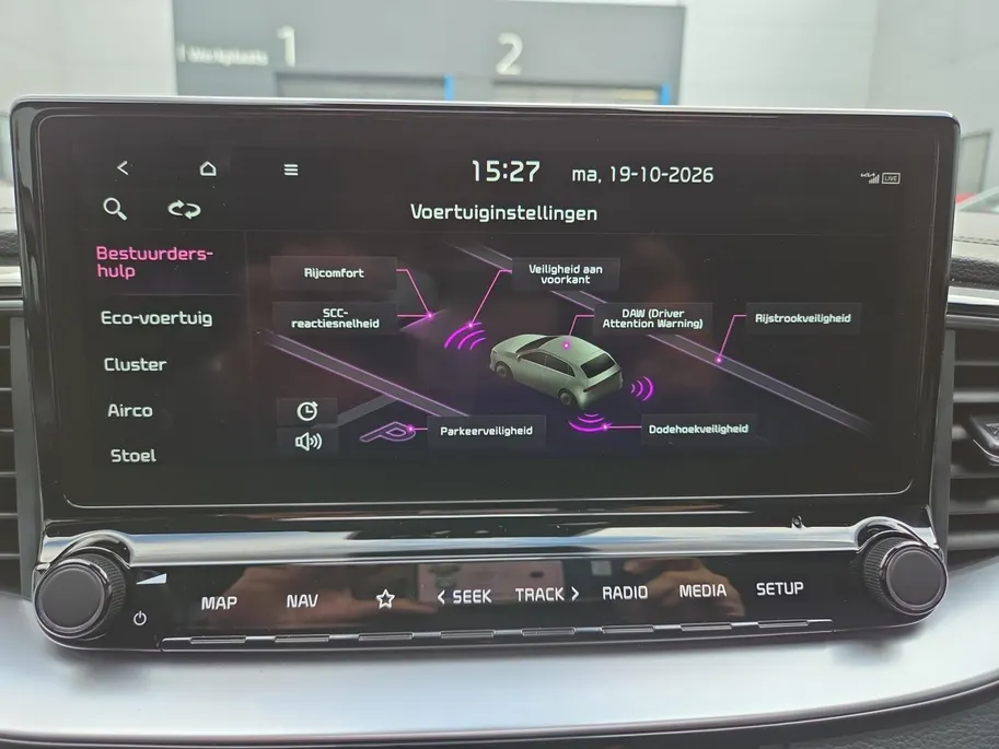 Kia Ceed Sportswagon 1.6I PHEV ExecutiveLine | Automaat | Dealer onderhouden | Panorama dak | Stoelverwarming en Ventilatie | Dodehoek Detectie | Leder | Carplay | Camera | Cruise Control Adaptief |