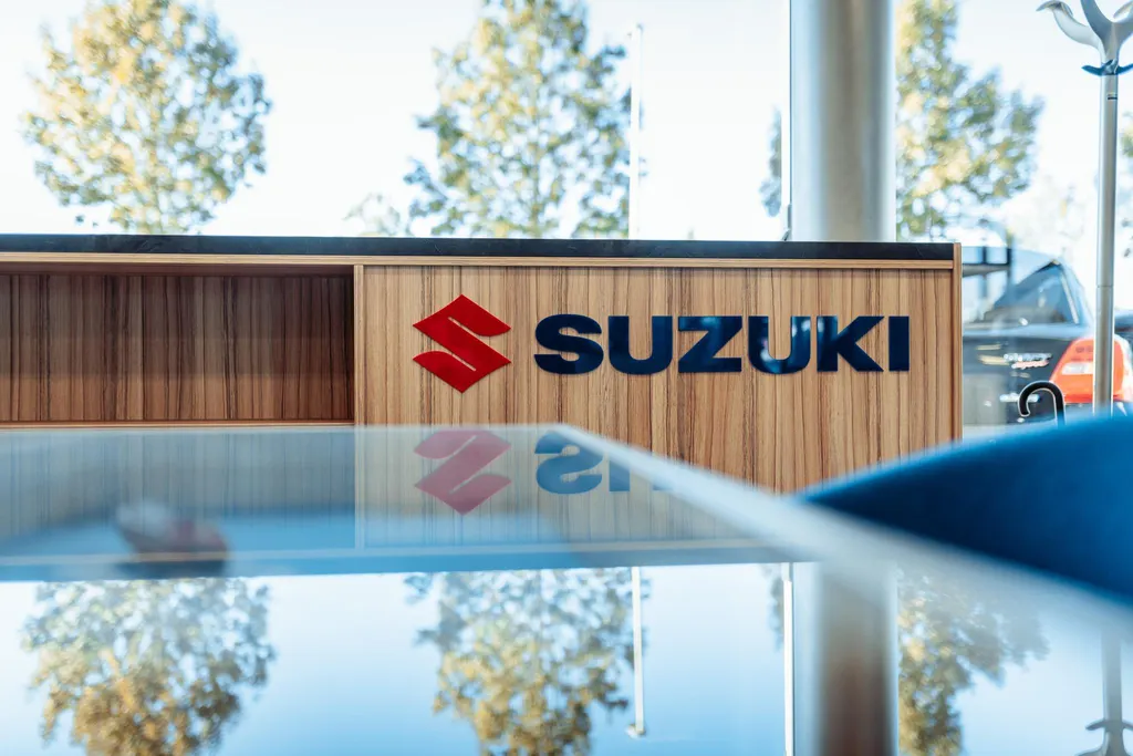 Suzuki Vitara 1.4 Boosterjet Smart Hybrid Style | Garantie t/m 2035! |NL Auto| LM Velgen | Stoel Verwarming |Android Auto Apple Carplay | Adaptive Cruise Control | 9-inch touchscreen | Suzuki Connect