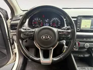 Kia Stonic 1.0 T-GDi DynamicLine | Navigatie | Apple Carplay / Android Auto | Achterruitrij Camera | Cruise Control | Lichtmetalen Velgen |