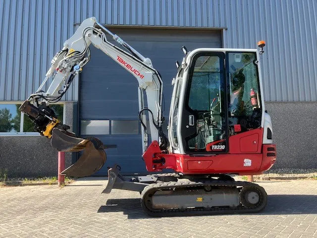 Takeuchi TB230