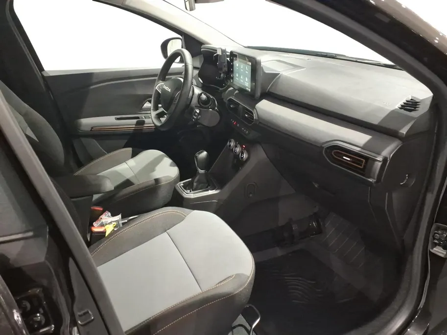 Dacia Jogger 1.6 Hybrid 140 Extreme 5p. | Camera | Climate Control | Roofrails | Lichtmetalen Velgen | Automaat | Carplay |