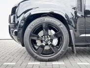 Land Rover Defender 110 2.0 P300e 110 X-Dynamic HSE