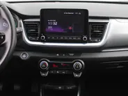Kia Stonic 1.0 T-GDi MHEV DynamicPlusLine | Stuur-/stoelverwarming | Camera | Clima | Cruise | 16' LM | Navi | LED | Keyless |