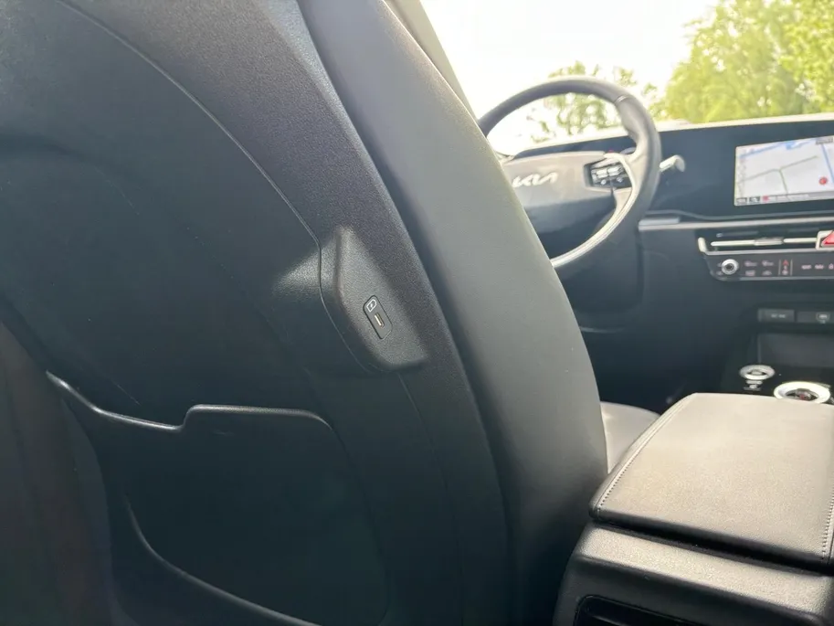 Kia Niro 1.6 GDi Hybrid DynamicPlusLine | Navi | Clima | Camera | Adaptive Cruise | Head-Up Display | Schuif-/Kanteldak | Stoel-/Stuurwielverwarming