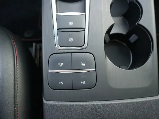 Ford Kuga 2.5 PHEV ST-Line X | TREKHAAK | PANO | ADAP CRUISE | BLIS |