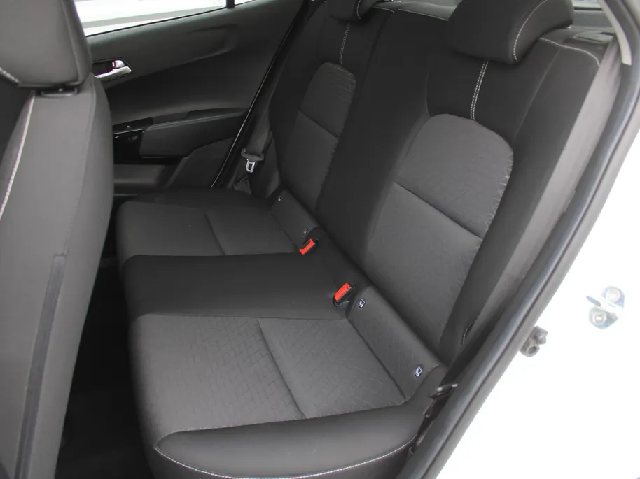 Kia Picanto 1.0 DPi DynamicLine | Trekhaak | BTW Auto | Camera | Airco | Cruise | 14' LM | Android Auto/Apple Carplay |