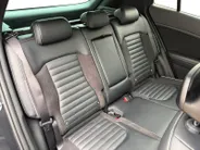 Kia Sportage 1.6 T-GDi Plug-in Hybrid AWD GT-PlusLine | EXCLUSIEVE UITVOERING | APPLE CARPLAY / ANDROID AUTO | PANO | ADAPT. CRUISE | STUUR/STOEL VERWARMING / VERKOELING | NAVI | 360° GRADEN | MEMORY SEATS | KAMELEON TINT |