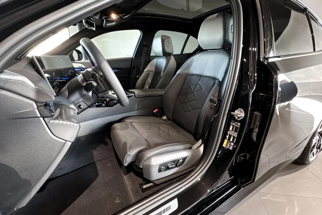 BMW i5 Sedan M60 xDrive 84 kWh