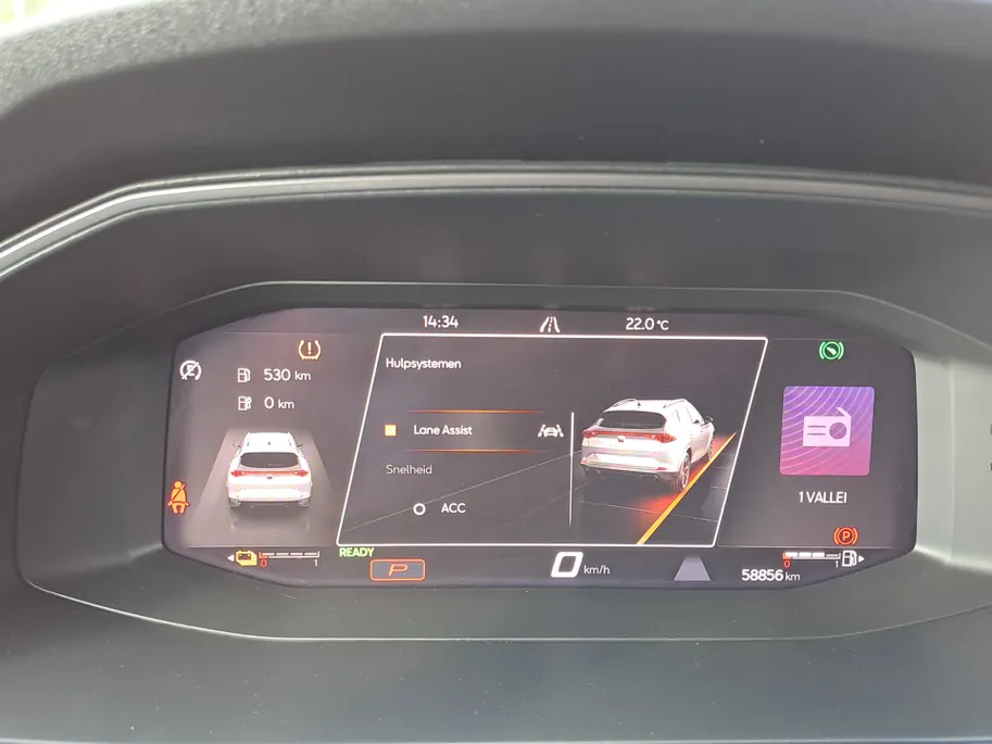 CUPRA Formentor 1.4 e-Hybrid VZ Copper Edition | Voorstoelen verwarmd | Automaat | ECC | Navi | Leer | Stuur verwarmd | Apple Carplay/Android Auto | Cruise control adaptief | SOH 93,6%