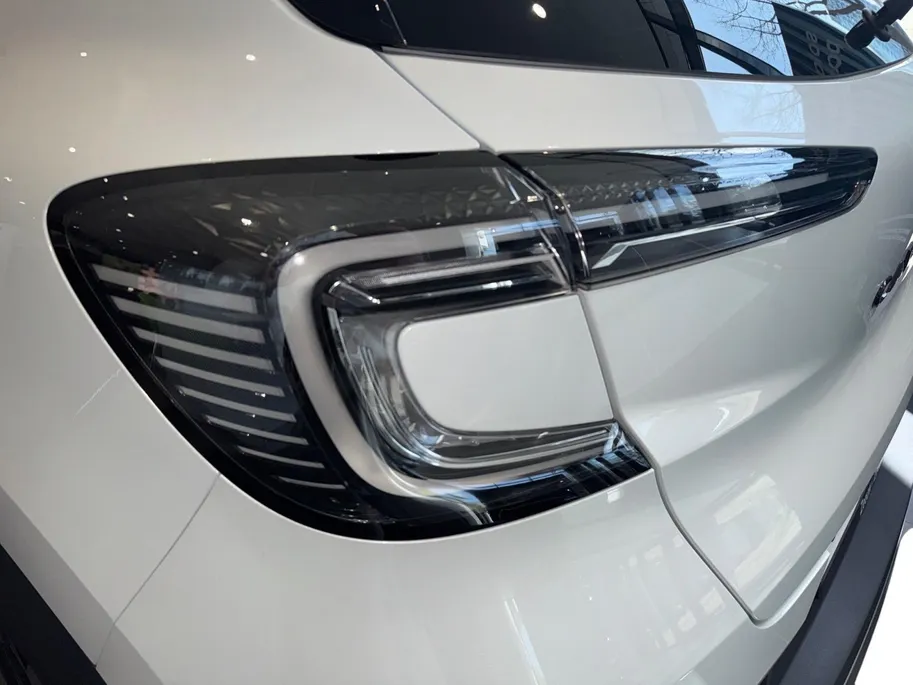 Renault Captur 1.8 E-Tech full hybrid 160 esprit Alpine | NU UIT VOORRAAD LEVERBAAR MET €2.750,- KORTING!!! LAATSTE KANS OP=OP