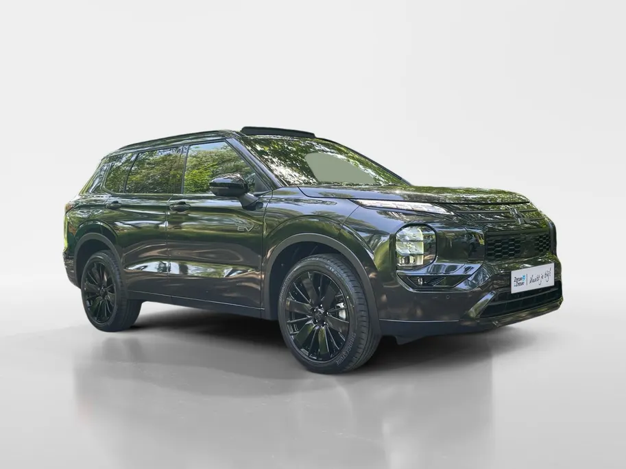 Mitsubishi Outlander 2.4 PHEV Black Edition 2.4 PHEV Black Edition | 6000 EURO KORTING | ALLE OPTIES | DIRECT LEVERBAAR |