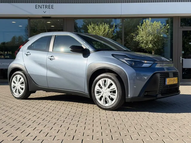 Toyota Aygo X Hybrid 115 play | Camera | Addaptive Cruise