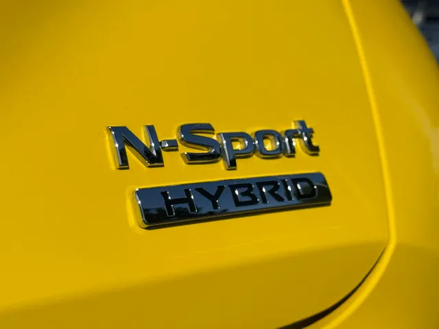 Nissan Juke Hybrid 143pk N-Sport | Navigatie | 360-Camera | App Connect | ACC | Cold Pack | Keyless