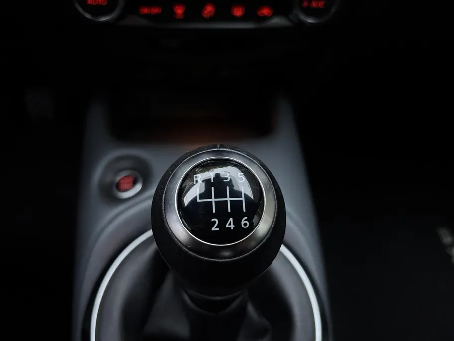 Nissan Juke 1.0 DIG-T Tekna | Stoelverwarming | 360 Graden camera | Bose audiosysteem | Navigatie | Apple carplay | Android auto