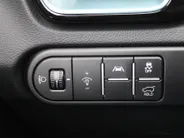 Kia Ceed Sportswagon 1.0 T-GDi MHEV Design Edition | Stuur-/stoelverwarming | Cruise adapt. | Camera | 16' LM | Elek. achterklep | JBL audio | LED |