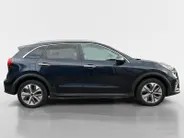 Kia e-Niro ExecutiveLine 64 kWh | Lederen bekleding | Elektrische stoelverstelling | JBL Audio systeem | Stoelventilatie