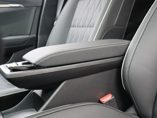 Mitsubishi Eclipse Cross Instyle 87 kWh