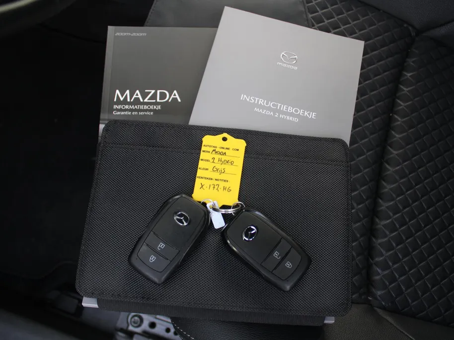 Mazda 2 Hybrid 1.5 Agile | Comfort pakket | 15" LM | Stoelverwarming | Apple Carplay / Android Auto |
