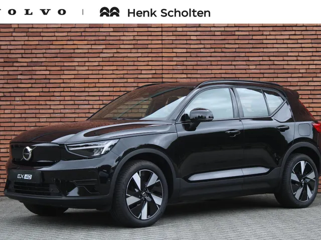Volvo EX40