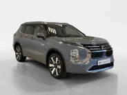 Mitsubishi Outlander 2.4 PHEV Instyle | 5.000 Voorraadkorting| Complete versie | Automatische achterklep | Stoel verwarming/ verkoeling | Schuif-kantel dak | 360 Camera |