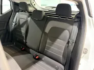 Dacia Sandero 100PK TCe ECO-G Expression | 1e eigenaar | Airco | Parkeersensoren | Camera | Apple CarPlay/Android Auto | Elektrische Ramen & Spiegels | Licht & Regen Sensor | Full LED |