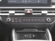 Kia Sportage 1.6 T-GDi Hybrid DynamicLine | Stuur-/stoelverwarming | Camera | Elek. stoelverstelling | Cruise adapt. | LED |  Telefoonlader | 18' LM | Clima |