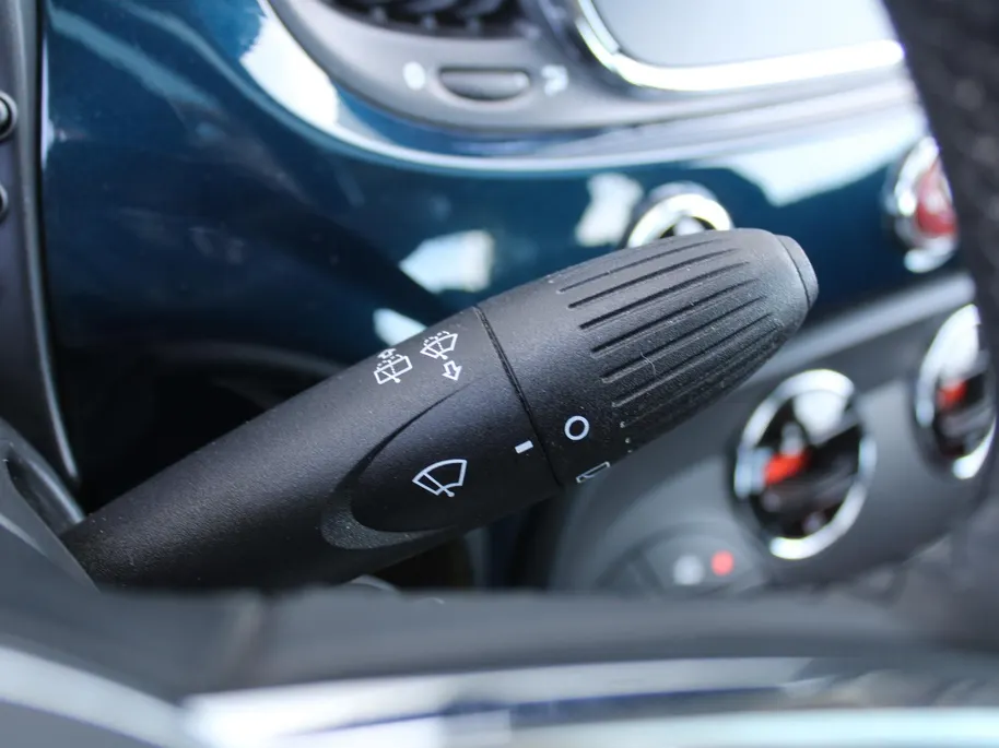 Fiat 500 0.9 TwinAir Turbo Lounge | Panoramadak | 16' LM | Navi | PDC | Cruise | Clima |