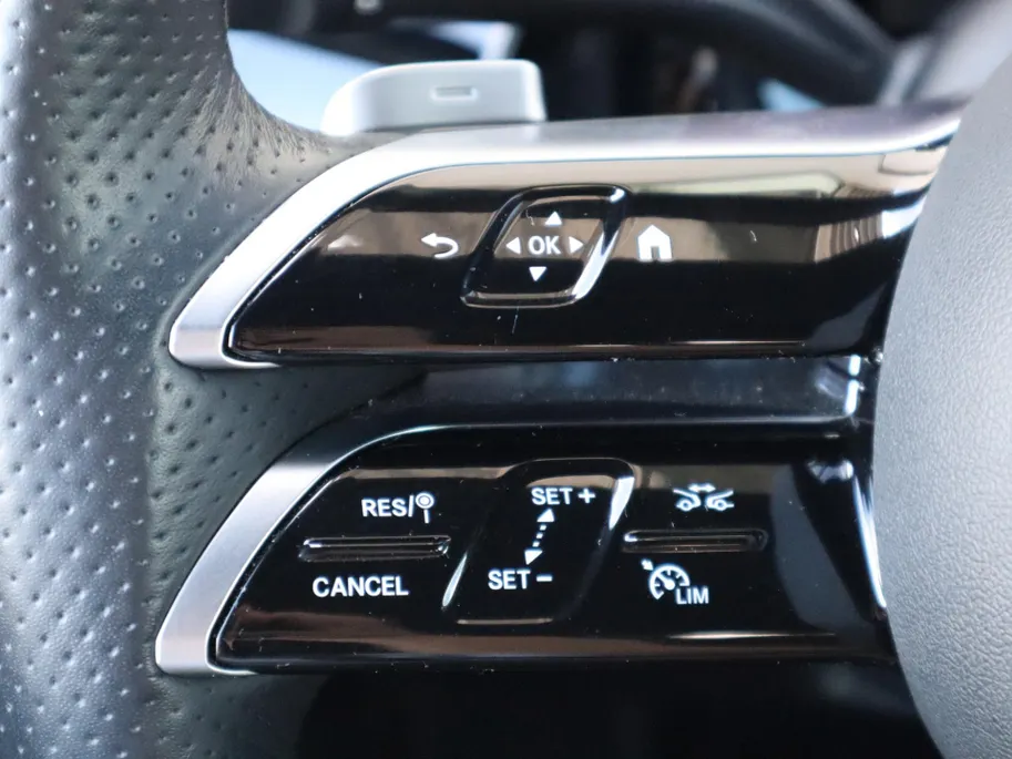 Mercedes-Benz B-Klasse 180 Business Solution AMG l Keyless l Achteruitrij camera l Stoelverwarming