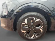 Kia Niro EV ExecutiveLine 64.8 kWh | Meest luxe uitvoering | Head up display | Stoelverwarming en ventilatie | Schuif/ Kantel dak | Cruise Control Adaptief | Carplay | Fabrieksgarantie t/m 4-2032 | NAP