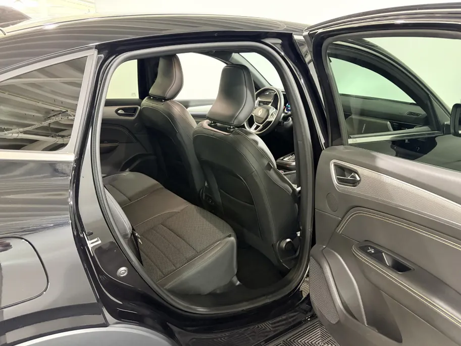 Renault Arkana 145PK E-Tech Full Hybrid Techno Automaat | 1e eigenaar | Navi | Climate Control | Apple CarPlay/Android Auto | Camera | Parkeersensoren | Adaptive Cruise Control | Licht & Regen Sensor | Digital Cockpit |