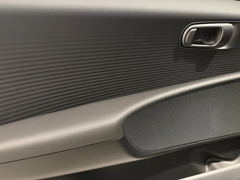 Hyundai IONIQ 6 PURE EDITION | 63 KWH | | DIRECT LEVERBAAR |