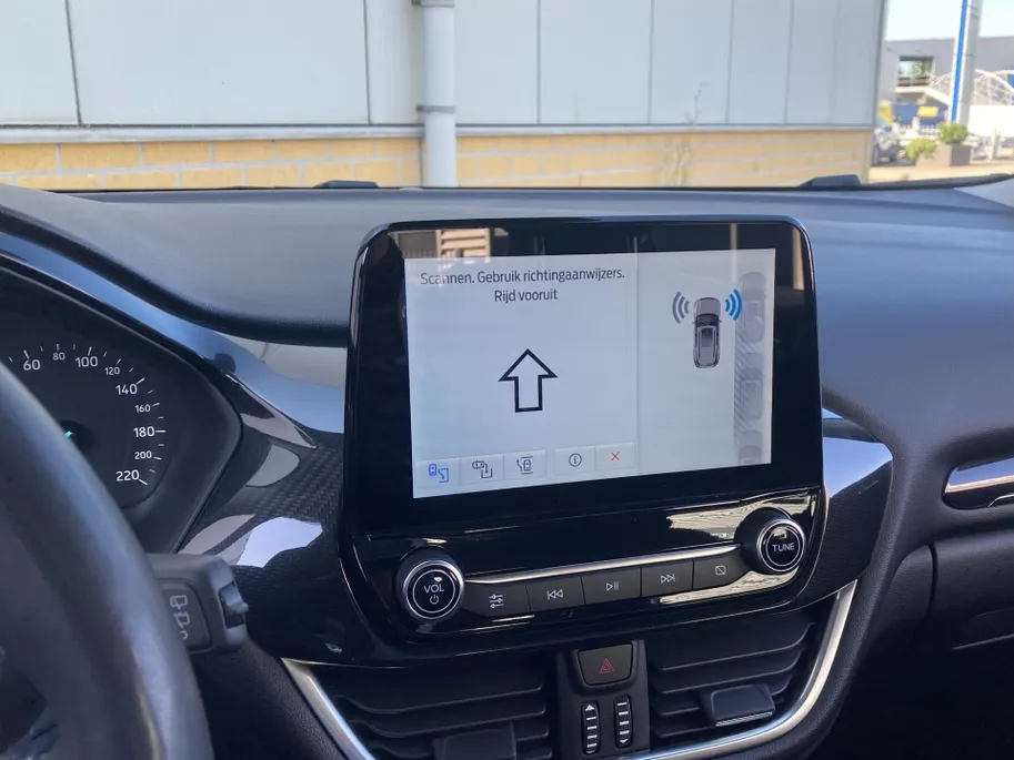 Ford Puma 1.0 EcoBoost Hybrid 125 pk Titanium Navigatie - Apple Carplay/Android Auto - Camera - Active Park Assist