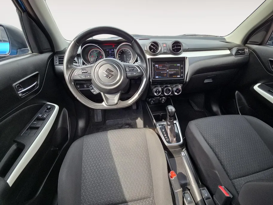 Suzuki Swift 1.0 Stijl Automaat | Navi | Camera | Cruise & climate control | Stoelverwarming | Two-tone Metallic lak | Apple Carplay/Android Auto | Bovag garantie | NAP