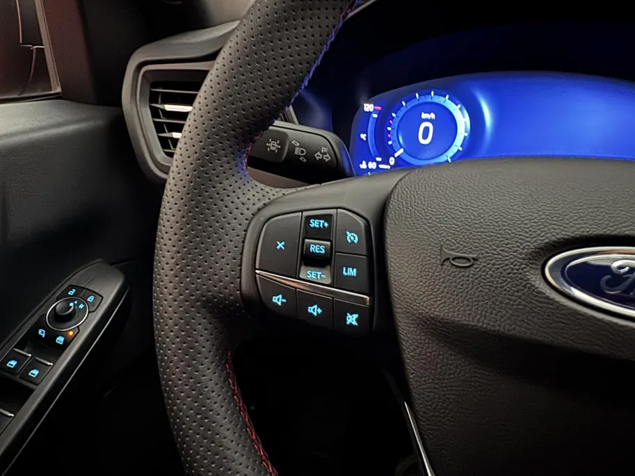 Ford Kuga 2.5 PHEV ST-Line | 225 pk | Winterpack |