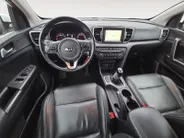 Kia Sportage 1.6 GDI DynamicLine | Dealer Onderhouden | Stoelverwarming voor en achter | camera | Navigatie | Cruise Control | LM Velgen 17' | Lader | 12 Maanden BOVAG Garantie |