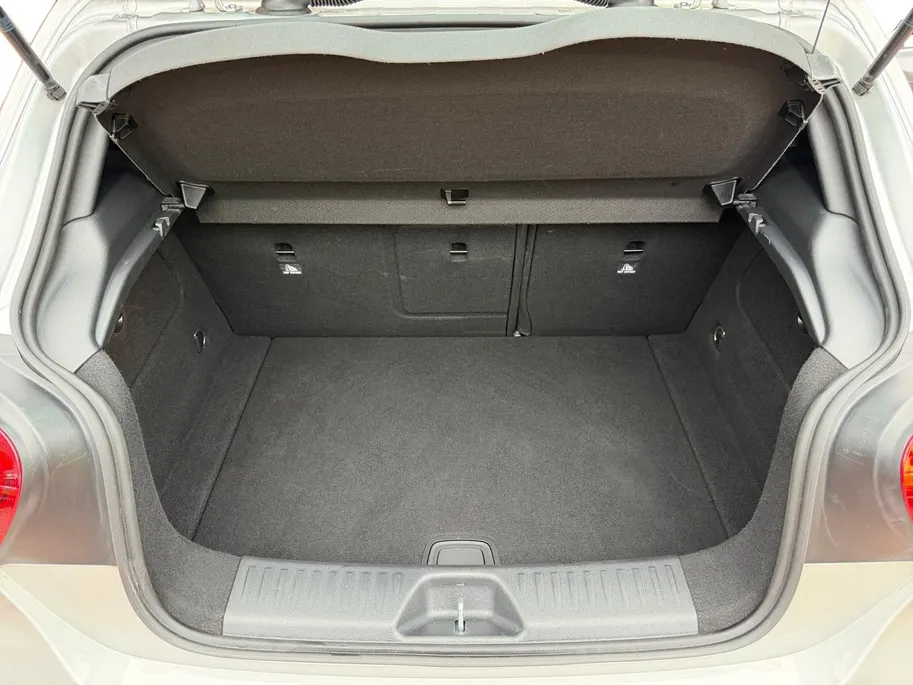 Mercedes-Benz A-Klasse 180 Business Solution | Zeer nette auto | Navigatie | Achteruitrijcamera | Parkeersensoren v + a | Comfort stoelen | Stoelverwarming | Bovag garantie | NAP